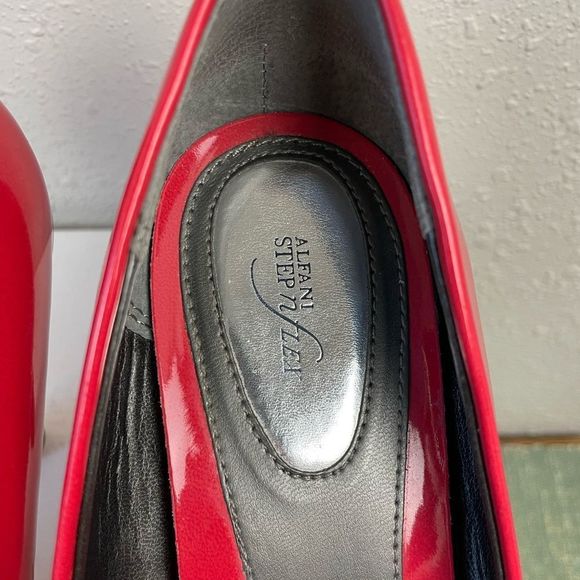 Alfani StepnFlex Red Heels Size 8M - Picture 6 of 10